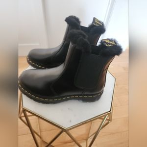 Dr. Marten Lined Boots, Black, Size 8